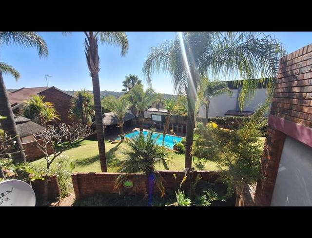 2 BEDROOM APARTMENT FOR SALE IN MORELETAPARK